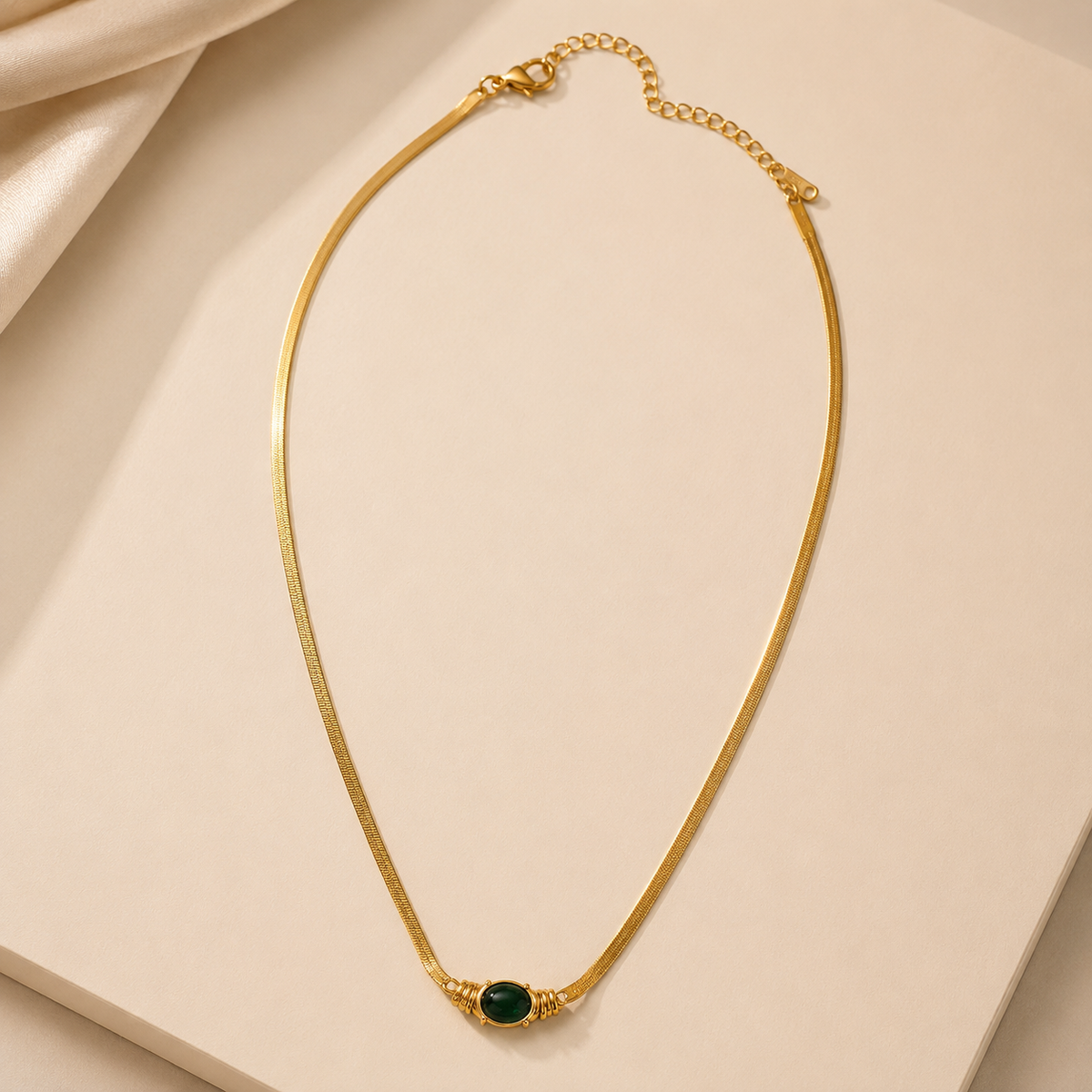 Collier pendentif émeraude en acier inoxydable doré